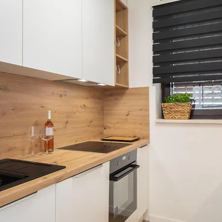 Lemon Tree Luxury, Free Parking Apartman