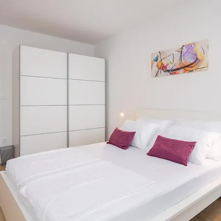 Lemon Tree Luxury, Free Parking Apartman *