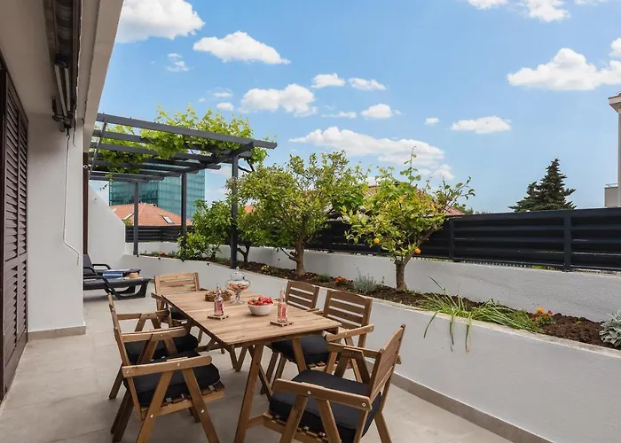 アパート Lemon Tree Luxury, Free Parking *