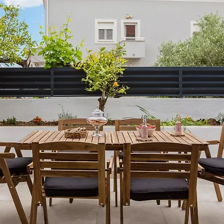 Lemon Tree Luxury, Free Parking *