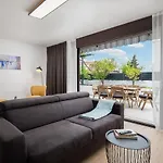 Lemon Tree Luxury, Free Parking Apartment *